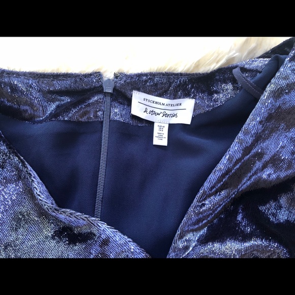 & Other Stories Shimmery Velvet Mini Dress - Picture 4 of 6